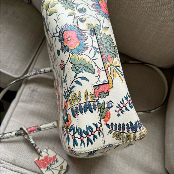 Tory Burch Parker floral tote - Picture 11 of 17